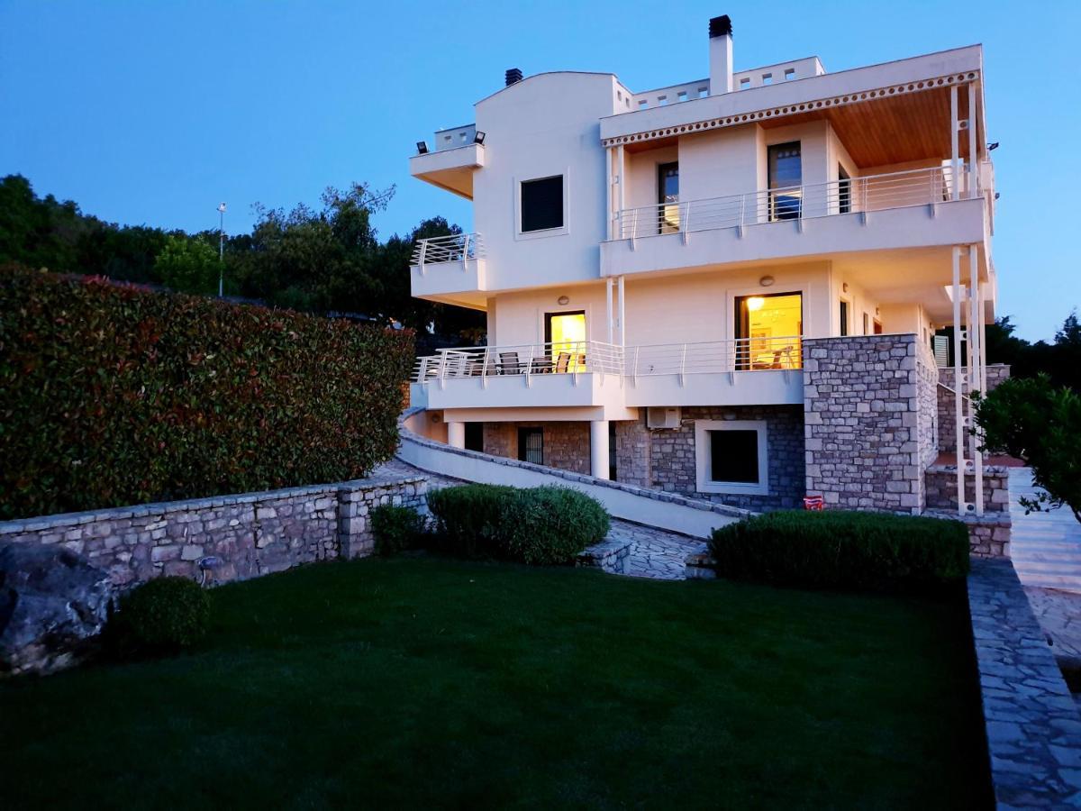 Elaianthos Villa Kalamata Bagian luar foto