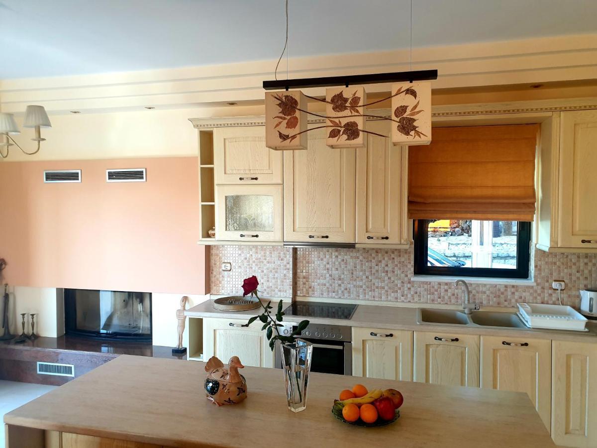 Elaianthos Villa Kalamata Bagian luar foto