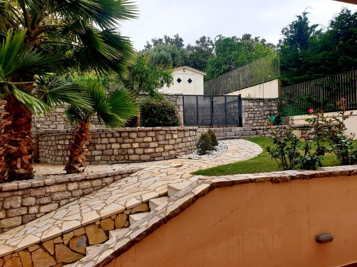 Elaianthos Villa Kalamata Bagian luar foto